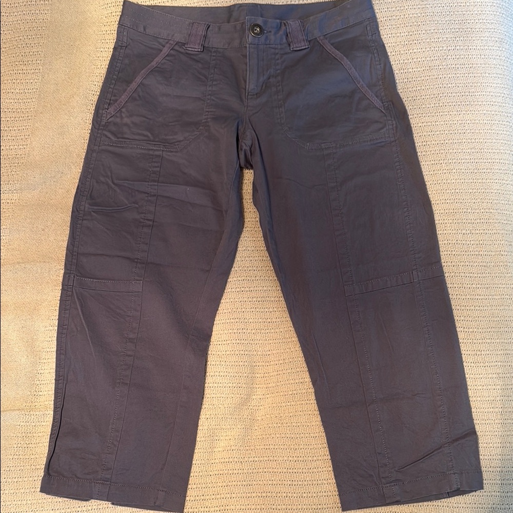 Athleta Women’s capri length pants - size 0